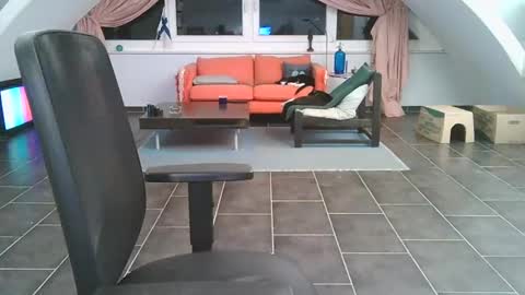 bikertom1988 online show from 12/21/24, 05:51