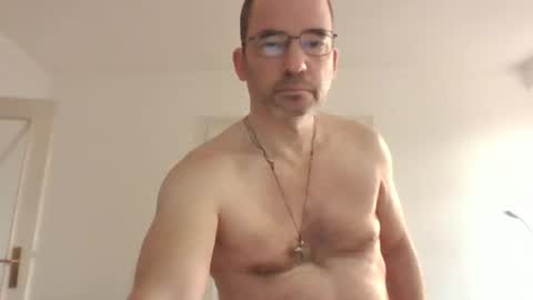 bikertom1988 online show from 02/24/25, 07:00