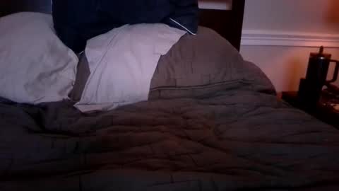 Snapshot of bikinkysloot chatting on 11/14/25, 06:34 KinkyBiSlut online show from 11/14/25, 06:34