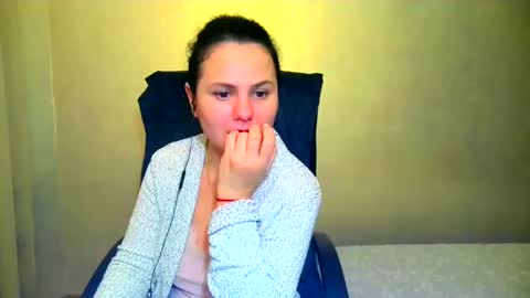 DOM NIKA online show from 02/25/25, 10:50