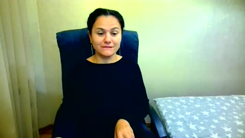 DOM NIKA online show from 09/19/25, 09:37