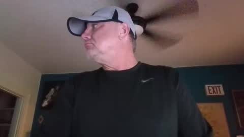Snapshot of billjames55 chatting on 04/27/26, 09:02 billjames55 online show from 04/27/26, 09:02