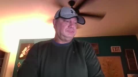 Snapshot of billjames55 chatting on 05/14/26, 11:39 billjames55 online show from 05/14/26, 11:39
