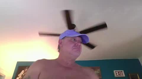 Snapshot of billjames55 chatting on 05/19/26, 09:21 billjames55 online show from 05/19/26, 09:21