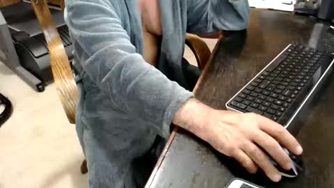 Snapshot of billy471 chatting on 04/23/26, 05:15 billy471 online show from 04/23/26, 05:15