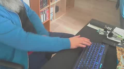 Snapshot of biparislove chatting on 02/21/26, 02:18 BigDick online show from 02/21/26, 02:18