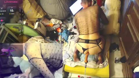 bisexcouplefrench online show from 04/18/26, 01:20