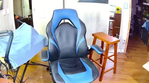 Snapshot of bitchnmona chatting on 12/10/24, 07:11 Teresa online show from 12/10/24, 07:11