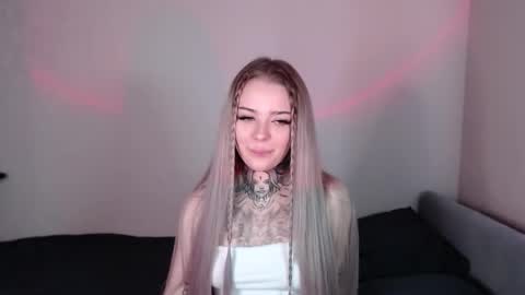 Snapshot of bklfeya chatting on 11/01/25, 09:55 bklfeya online show from 11/01/25, 09:55