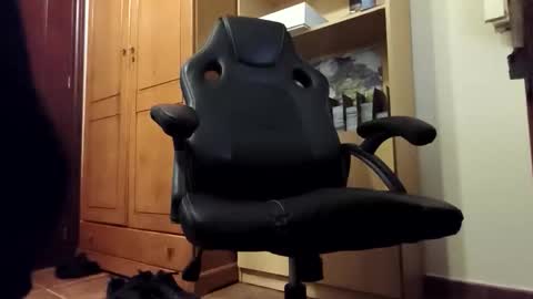 Snapshot of bkt15 chatting on 10/12/25, 03:00 bkt15 online show from 10/12/25, 03:00