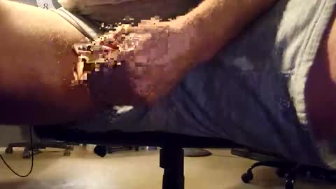 Snapshot of bkupsguy chatting on 09/17/25, 02:02 bkupsguy online show from 09/17/25, 02:02