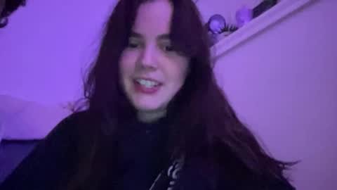 Snapshot of bkws985 chatting on 10/17/25, 12:47 bkws985 online show from 10/17/25, 12:47