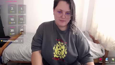 Monica online show from 10/04/25, 08:18