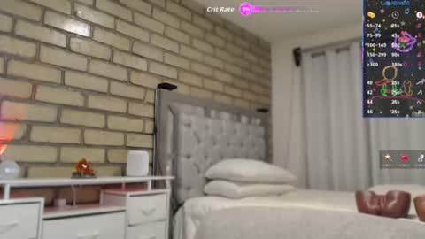 Snapshot of bl_cos chatting on 06/19/26, 05:12 Biel online show from 06/19/26, 05:12