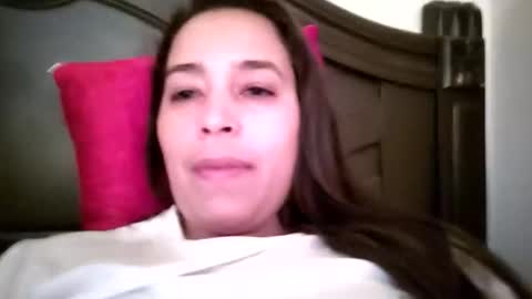 black and white online show from 02/03/26, 03:50