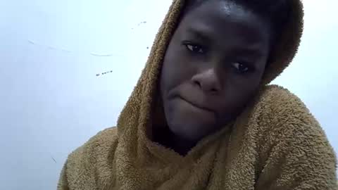 black_berry9 online show from 09/11/25, 10:26