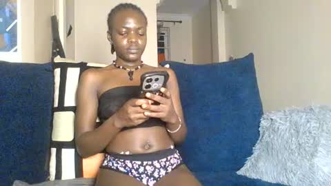 black_cinderella1 online show from 07/05/26, 01:56