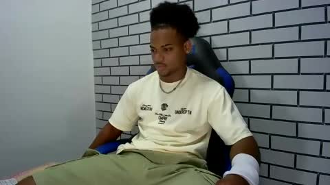 tu morenito online show from 11/17/25, 04:40