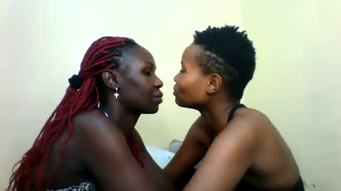 Snapshot of black_divas1 chatting on 02/21/26, 06:36 black_divas1 online show from 02/21/26, 06:36