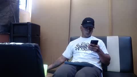 black_hot26 online show from 12/12/24, 02:33