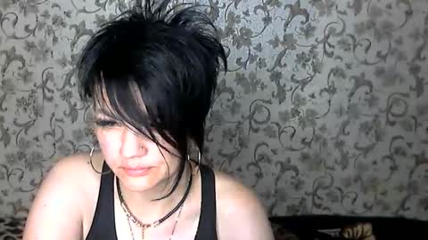 Snapshot of black_hot_01 chatting on 10/19/25, 01:28 black_hot_01 online show from 10/19/25, 01:28