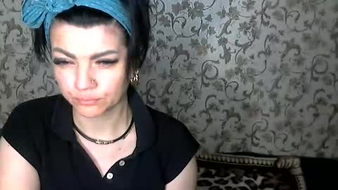 Snapshot of black_hot_01 chatting on 11/10/25, 11:26 black_hot_01 online show from 11/10/25, 11:26