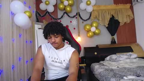 black_king_241 online show from 11/13/25, 04:44