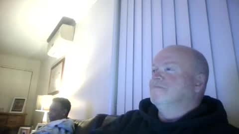black_n_white4 online show from 08/09/26, 10:42