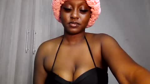 Snapshot of black_paanther chatting on 06/27/26, 06:57 black_paanther online show from 06/27/26, 06:57