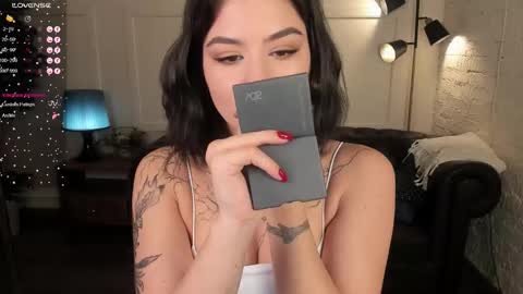 Mon Mon online show from 10/13/25, 02:55