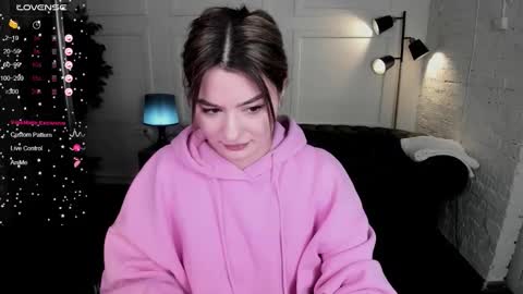 Mon Mon online show from 11/08/25, 02:56