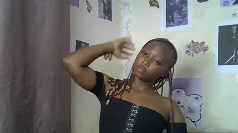 Snapshot of black_rosey chatting on 02/19/26, 07:54 veraa online show from 02/19/26, 07:54