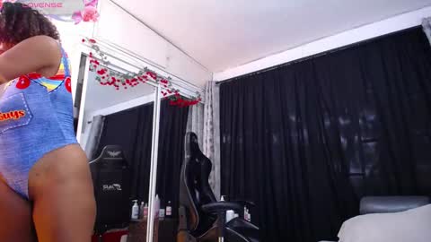 Snapshot of black_rosse_1 chatting on 02/07/25, 12:39 Tifany online show from 02/07/25, 12:39
