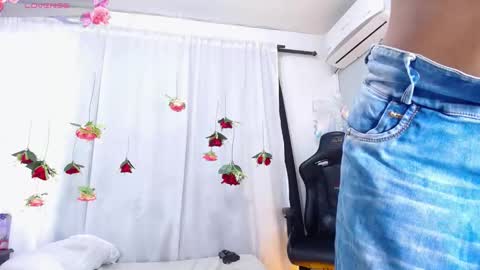 Snapshot of black_rosse_1 chatting on 02/26/25, 06:43 Tifany online show from 02/26/25, 06:43