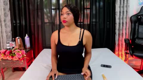 Snapshot of black_rosse_1 chatting on 09/27/25, 12:43 Tifany online show from 09/27/25, 12:43