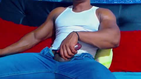 duglas online show from 12/12/24, 06:53