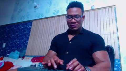 duglas online show from 03/08/26, 06:12