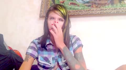 Kristin online show from 09/17/25, 11:34