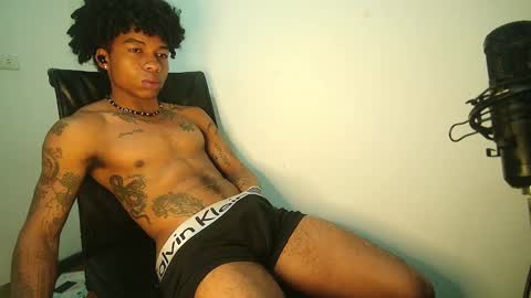 Snapshot of black_tentationx chatting on 01/28/25, 09:19 black_tentationx online show from 01/28/25, 09:19