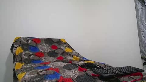 Snapshot of black_tentationx chatting on 11/17/25, 05:24 black_tentationx online show from 11/17/25, 05:24