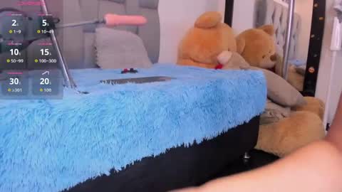 blackandwhite1_ online show from 04/12/26, 05:45