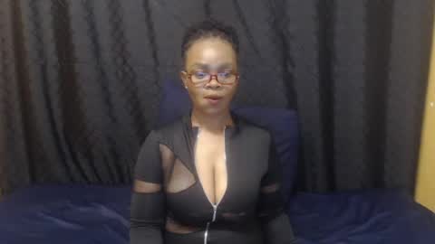 Snapshot of blackassxx83 chatting on 06/25/26, 06:29 blackassxx83 online show from 06/25/26, 06:29