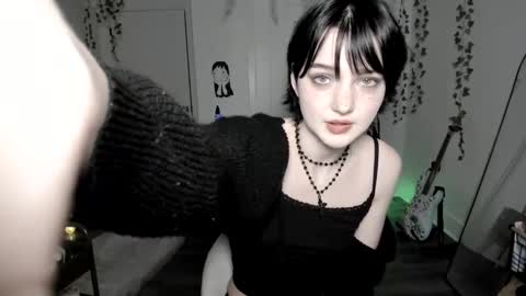 Ella online show from 12/21/25, 06:53
