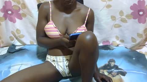 Snapshot of blackbigboobs chatting on 01/12/25, 04:42 jane online show from 01/12/25, 04:42