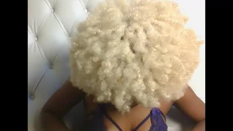 Snapshot of blackcoco20 chatting on 11/29/25, 10:46 Blackcoco online show from 11/29/25, 10:46