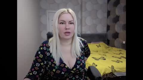 Snapshot of blackeyes11 chatting on 11/01/25, 01:07 blackeyes11 online show from 11/01/25, 01:07