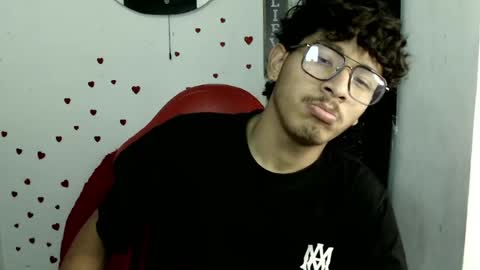 Snapshot of blackfox_desire chatting on 05/18/26, 12:44 mateo online show from 05/18/26, 12:44