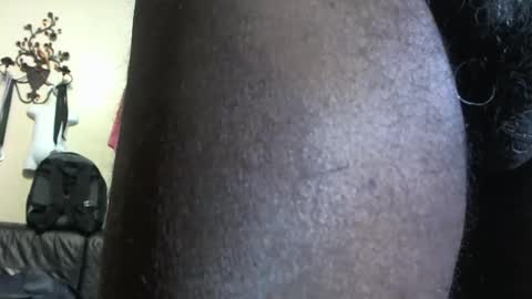 Snapshot of blackmanluv chatting on 12/02/24, 12:18 Me and her online show from 12/02/24, 12:18