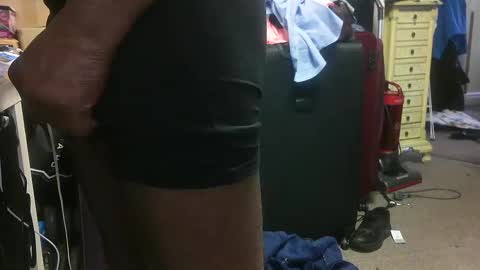 Snapshot of blackmanluv chatting on 12/18/24, 10:08 Me and her online show from 12/18/24, 10:08