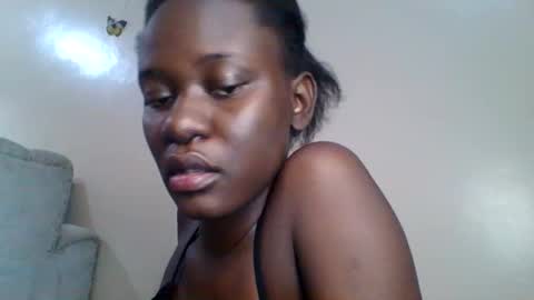 Snapshot of blackmela chatting on 09/17/25, 12:18 Blackmela online show from 09/17/25, 12:18